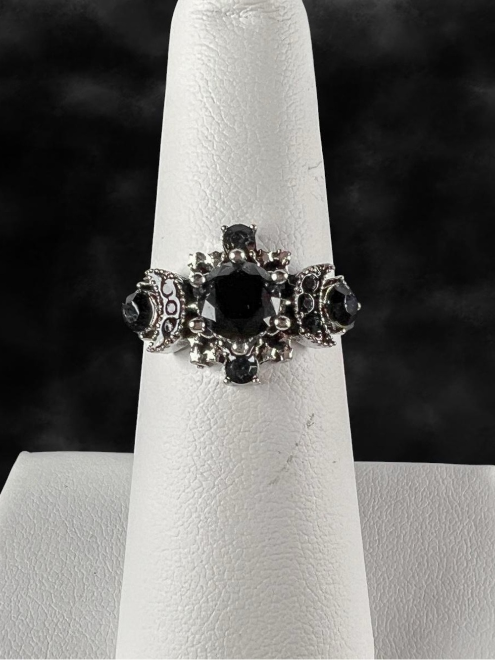 Black Stone Celestial Ring Crescent Moon Stars Gothic Silver Tone Size 6.5